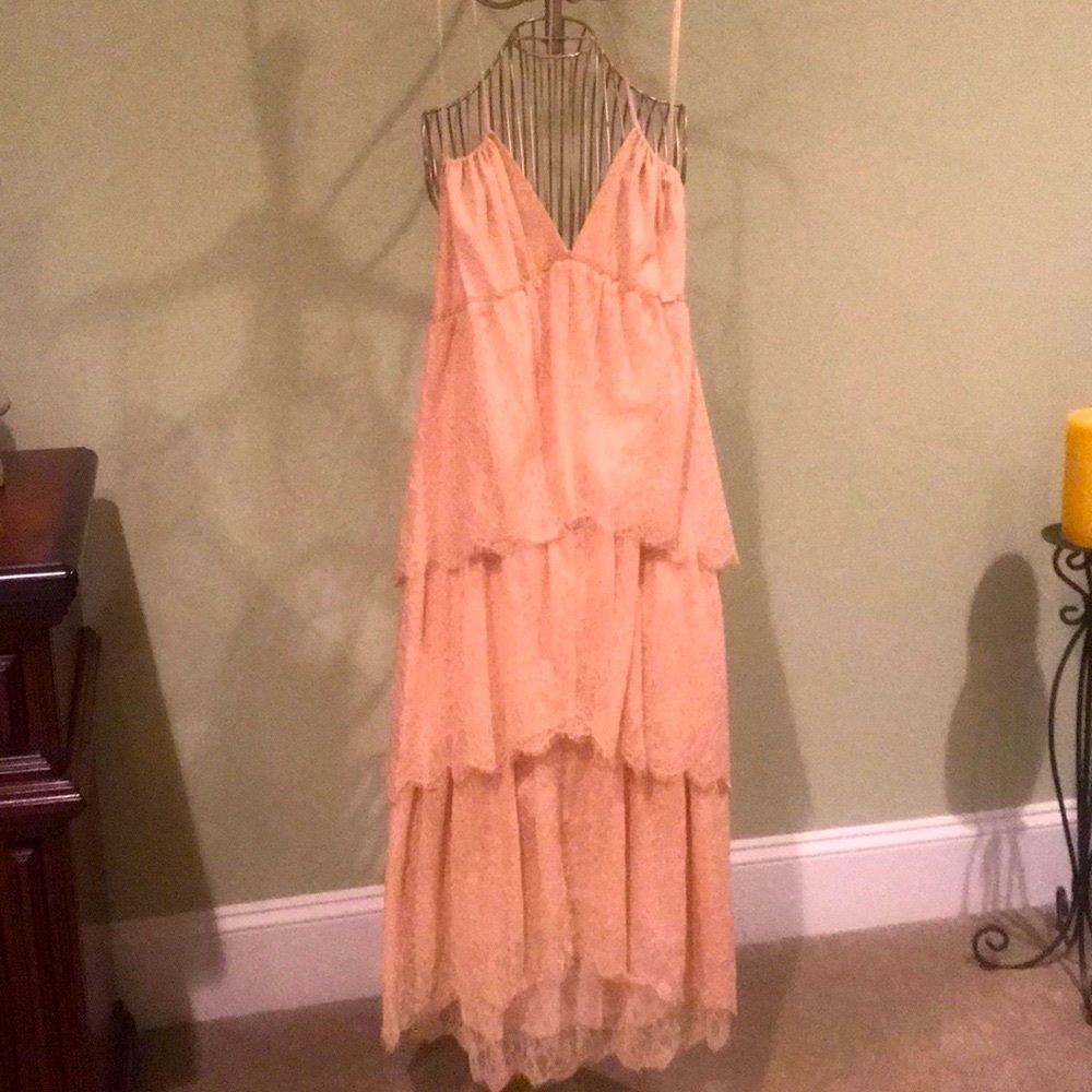 NWT! 👢BCBG KAT LACE DRESS👢